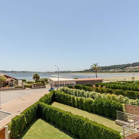 La Toja Apartment *